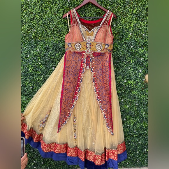 Beautiful lehnga set - Picture 5 of 7